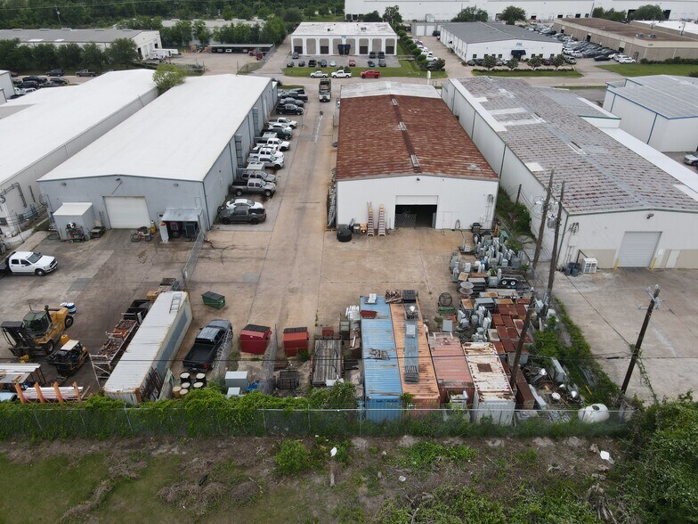5094 Steadmont Dr, Houston, TX à vendre - Photo de l’immeuble – Image 3 sur 4