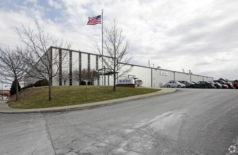 6515 Steubenville Pike, Pittsburgh, PA à vendre - Photo de l’immeuble – Image 1 sur 18