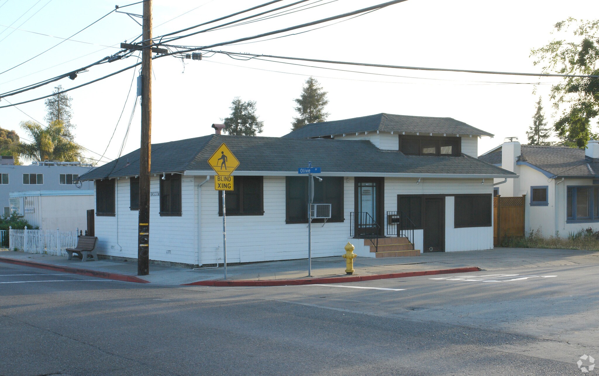 100 N Bascom Ave, San Jose, CA à louer Photo principale– Image 1 sur 3