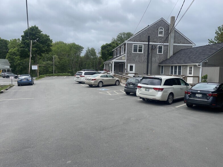 4 Ellsworth Rd, Blue Hill, ME à louer - Photo de l’immeuble – Image 3 sur 3