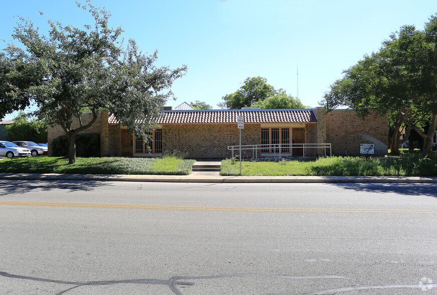 400 Baltimore Ave, San Antonio, TX à vendre - Photo de l’immeuble – Image 3 sur 3