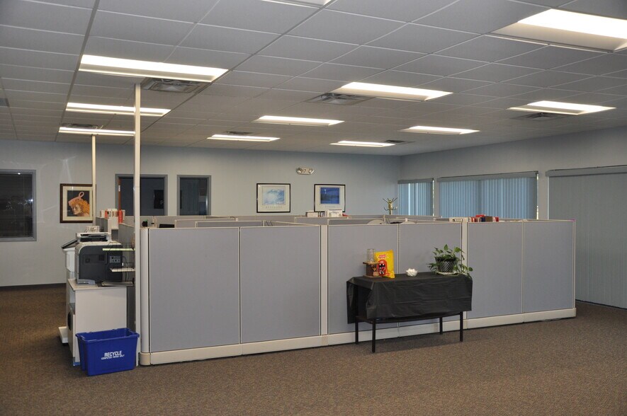 2 Townline Cir, Rochester, NY à louer - Photo de l’immeuble – Image 3 sur 11