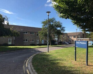 Plus de détails pour 14 St. Georges Rd, Denmead - Santé à vendre