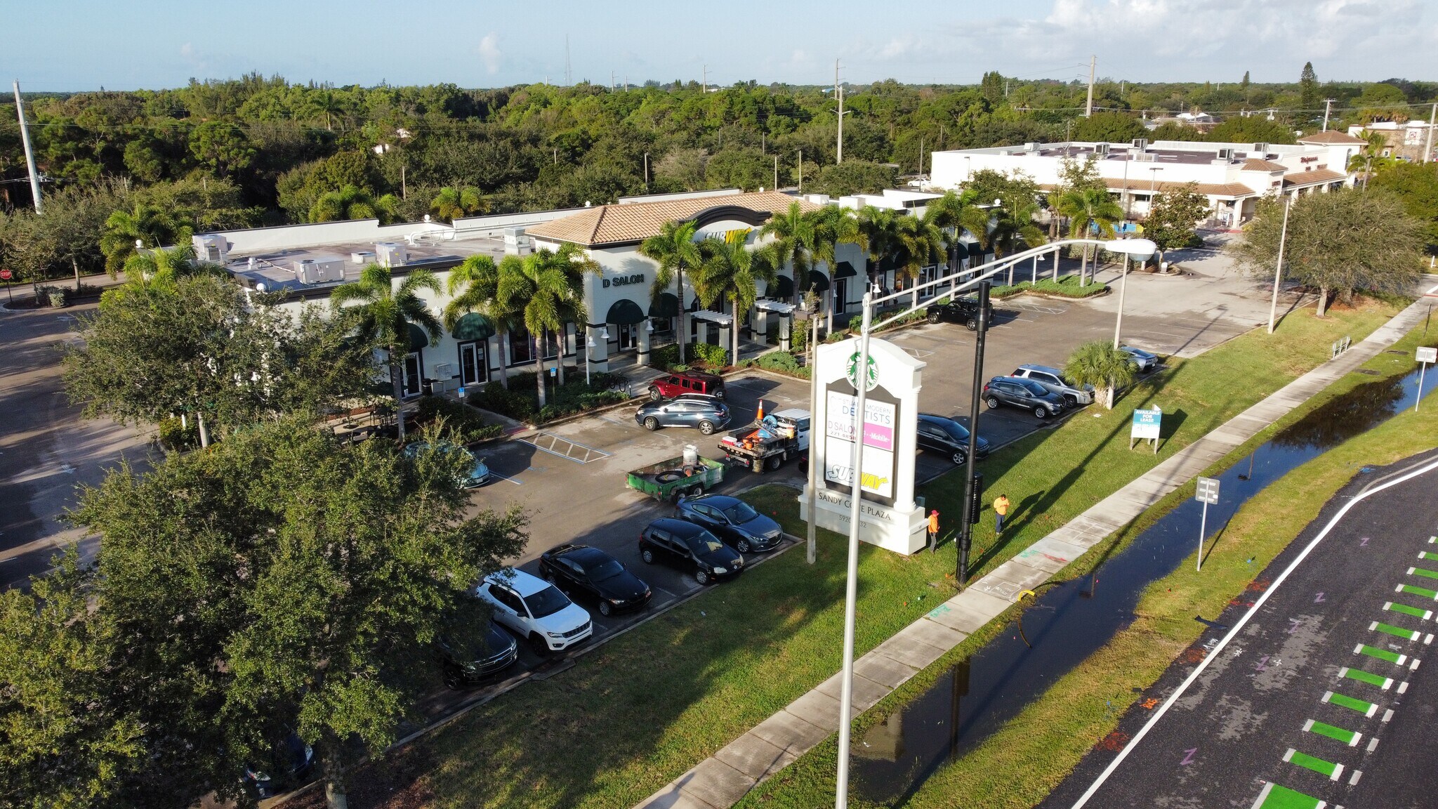 5934 SE Federal Hwy, Stuart, FL à louer Photo de l’immeuble– Image 1 sur 30
