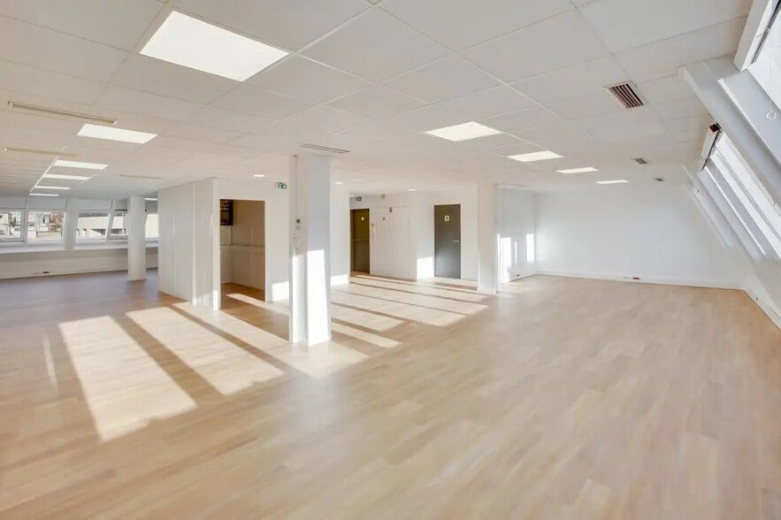 125 Rue Aristide Briand, Levallois-Perret à louer - Photo de l’immeuble – Image 2 sur 8