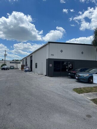Plus de détails pour 3906 Arnold Ave, Naples, FL - Industriel/Logistique à louer