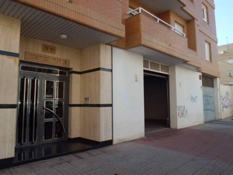 Local commercial dans El Ejido, Almería à vendre - Photo de l’immeuble – Image 2 sur 8