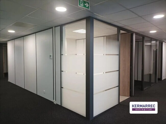 Plus de détails pour Bureau à louer