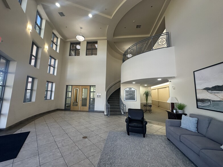 1930 N Arboleda Dr, Mesa, AZ à louer - Photo de l’immeuble – Image 2 sur 7