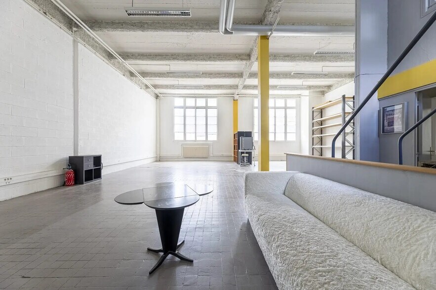 Bureau dans Montreuil à vendre - Photo de l’immeuble – Image 3 sur 10