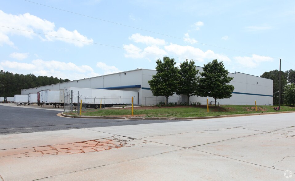 2050 E Park Dr NE, Conyers, GA à louer - Photo de l’immeuble – Image 3 sur 4