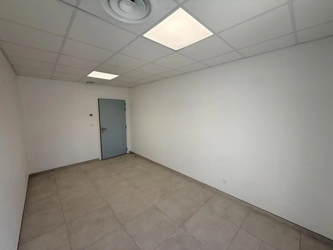 Bureau dans Lorgues à vendre Photo intérieure– Image 1 sur 4