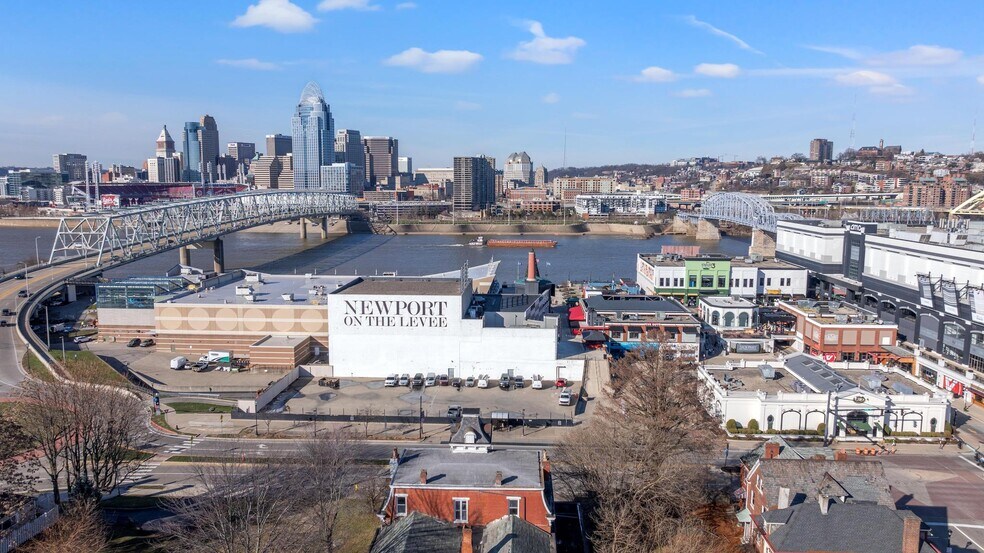 24 E 3rd St, Newport, KY à vendre - Photo de l’immeuble – Image 3 sur 45