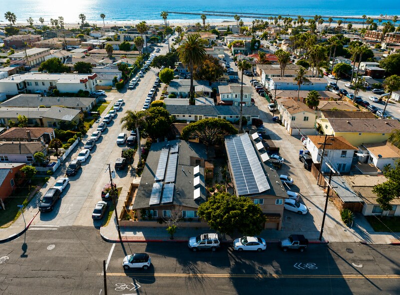 2104-2110 Bacon St, San Diego, CA à vendre - Photo de l’immeuble – Image 1 sur 29