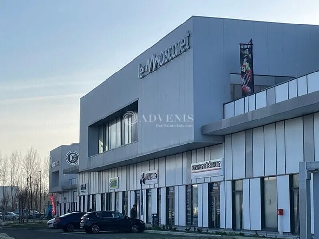 Plus de détails pour Local commercial à louer