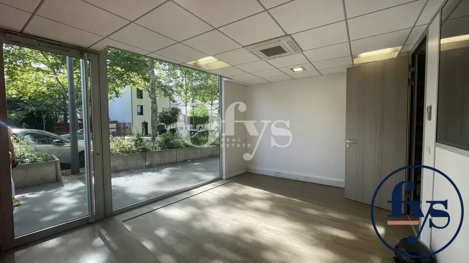 Bureau dans Lyon à louer - Photo de l’immeuble – Image 1 sur 10