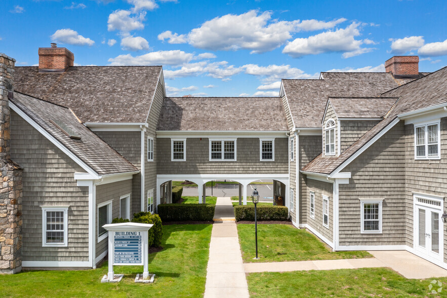 900 Main St S, Southbury, CT à louer - Photo de l’immeuble – Image 2 sur 4