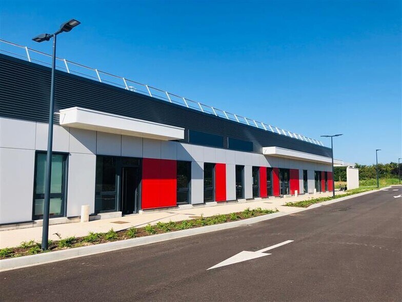 Local d’activités dans Bernolsheim à louer - Photo de l’immeuble – Image 1 sur 11