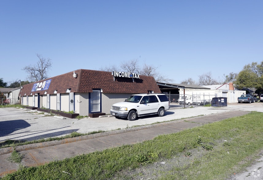 625 Gatewood Rd, Garland, TX à louer - Photo principale – Image 3 sur 9