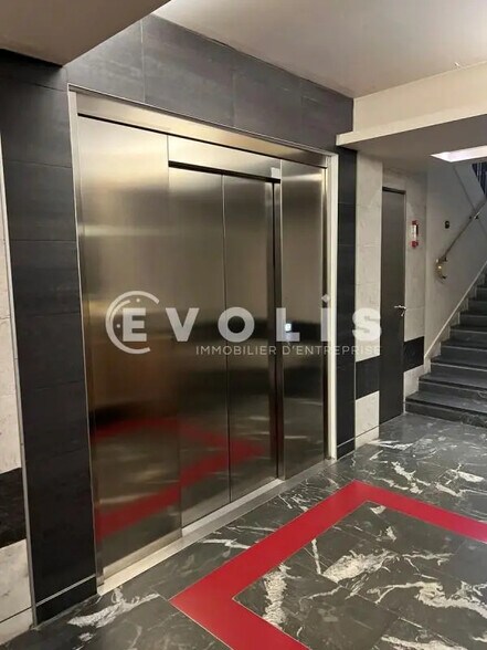 Bureau dans Paris à louer - Photo de l’immeuble – Image 2 sur 8