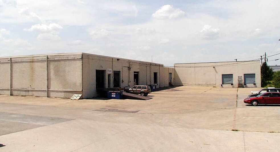 3022-3032 Lincoln Ct, Garland, TX à louer - Autre – Image 3 sur 18