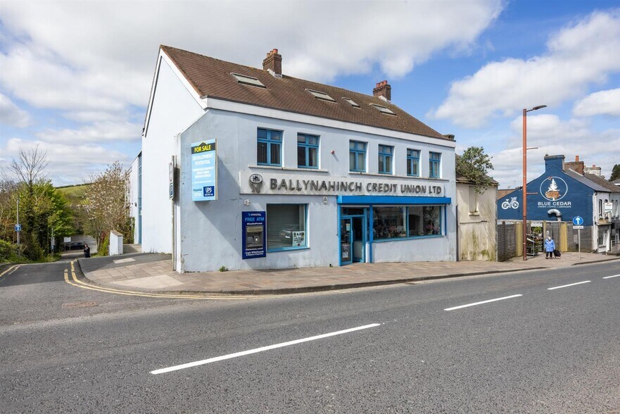 17-19 High St, Ballynahinch à vendre - Photo de l’immeuble – Image 1 sur 1