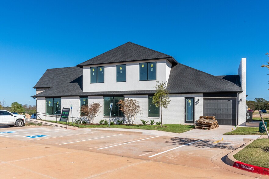 3165 N Sooner Rd, Edmond, OK à vendre - Photo de l’immeuble – Image 3 sur 38