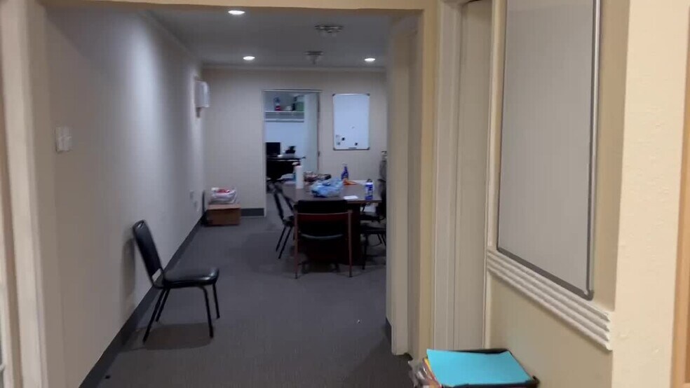 300 Bryant Ave, Midlothian, TX à louer - Vidéo sur l’annonce professionnelle – Image 2 sur 19