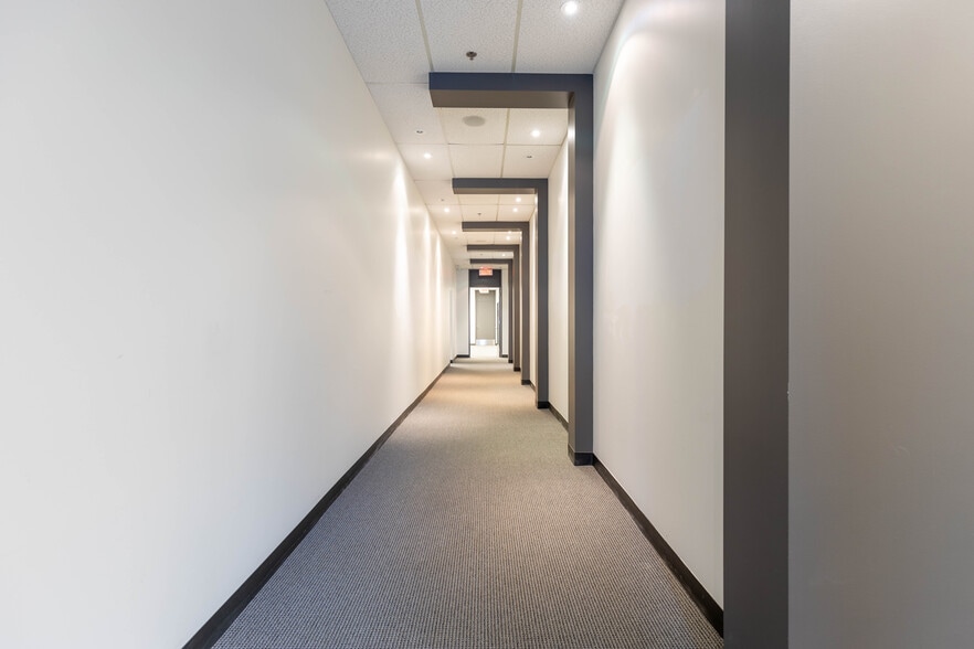 4921-4939 Rue Lévy, Saint-Laurent, QC à louer - Photo intérieure – Image 2 sur 14