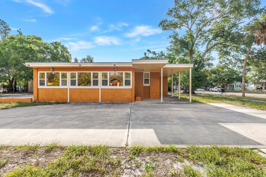 2363 1st Ave N, Saint Petersburg, FL à vendre - Photo de l’immeuble – Image 3 sur 18