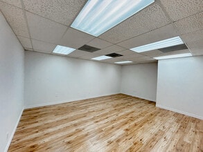 2109 London Line, Sarnia, ON à louer Photo intérieure– Image 1 sur 4