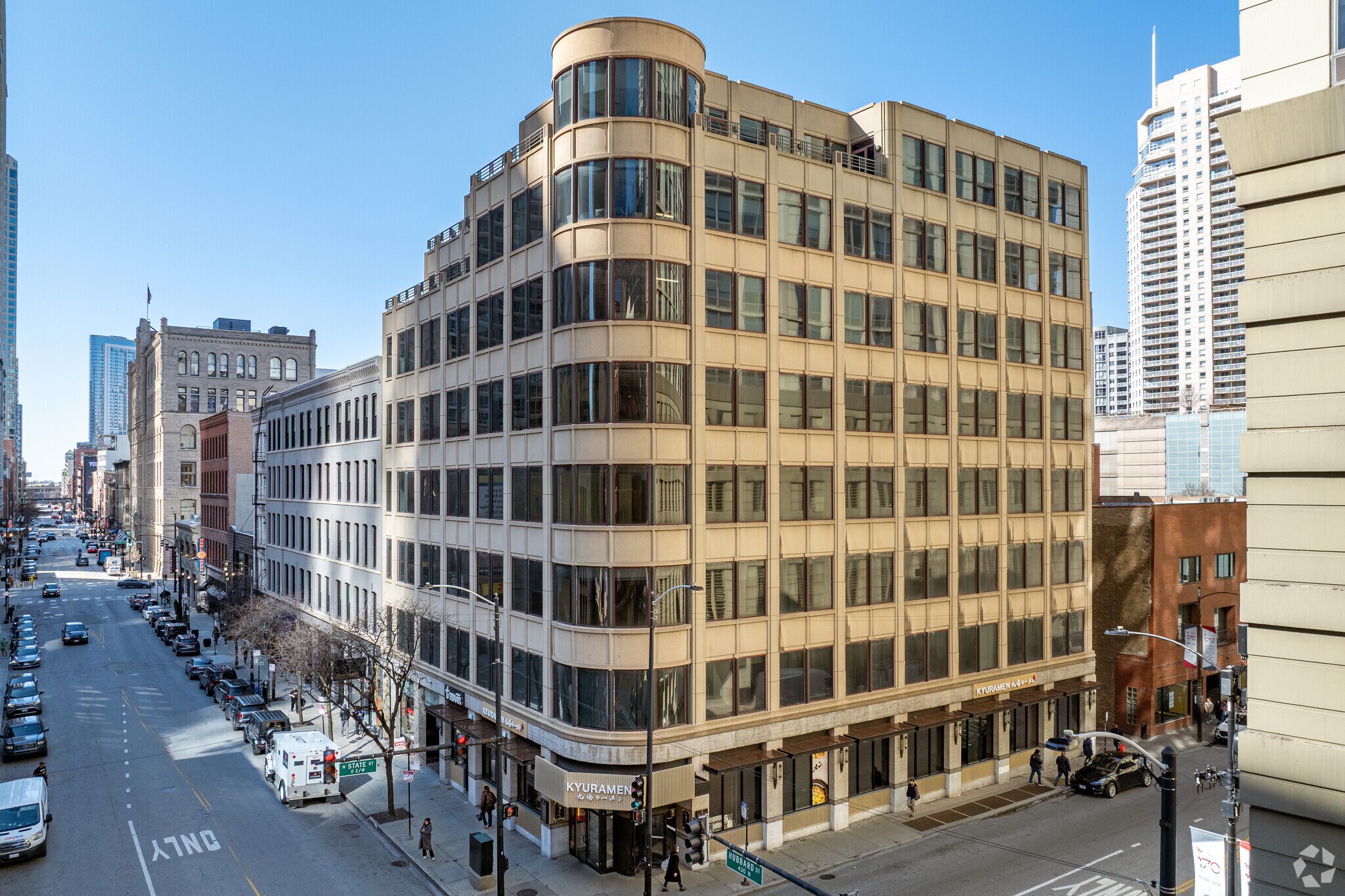 6 W Hubbard St, Chicago, IL à louer Photo de l’immeuble– Image 1 sur 8