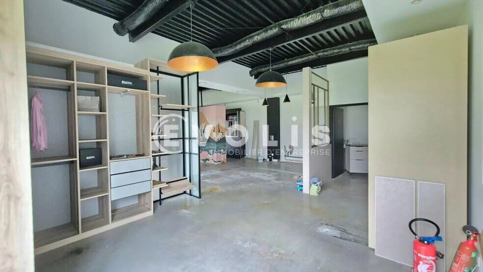 Local commercial dans Serris à louer - Photo intérieure – Image 3 sur 5