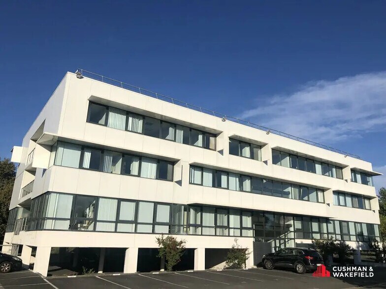 Bureau dans Mérignac à louer - Photo de l’immeuble – Image 1 sur 9