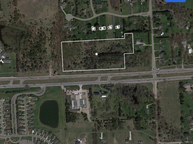 W Highland Rd, Hartland, MI à vendre - Photo de l’immeuble – Image 2 sur 8
