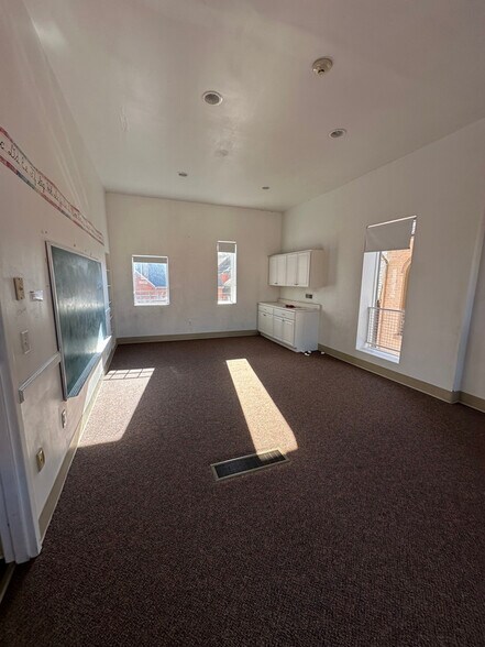 433 Franklin St, Buffalo, NY à louer - Photo de l’immeuble – Image 3 sur 9