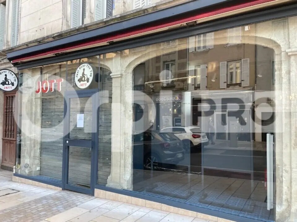 Bureau dans Villefranche-sur-Saône à vendre Photo principale– Image 1 sur 6