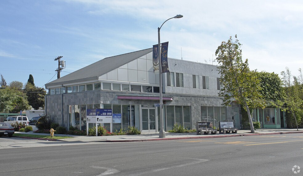 11600 W Pico Blvd, Los Angeles, CA à vendre - Photo de l’immeuble – Image 1 sur 3