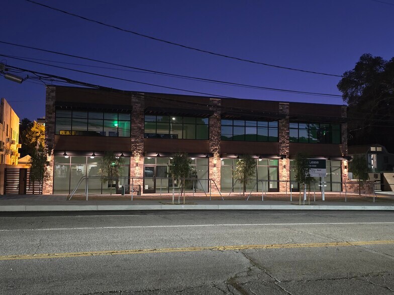 9668 Sunland Blvd, Shadow Hills, CA à louer - Photo de l’immeuble – Image 3 sur 31