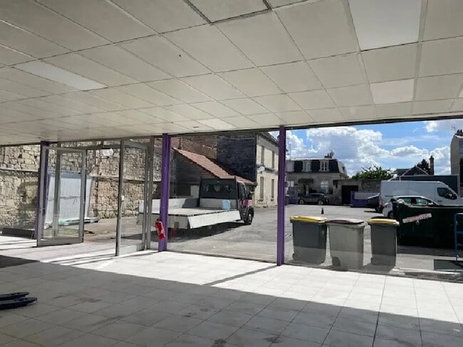 Plus de détails pour Local commercial à vendre