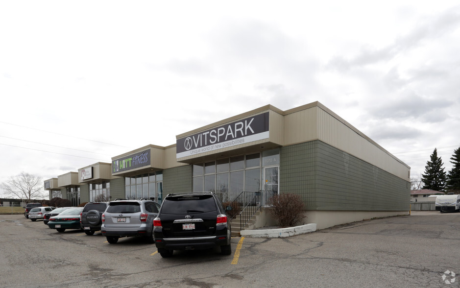7070 Farrell Rd SE, Calgary, AB à vendre - Photo de l’immeuble – Image 3 sur 12