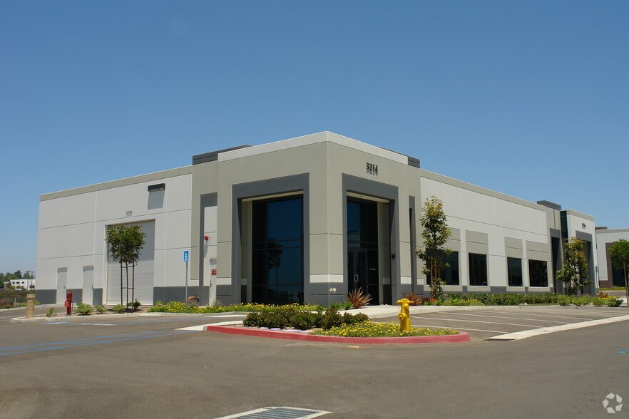 3214 Grey Hawk Ct, Carlsbad, CA à vendre - Photo de l’immeuble – Image 3 sur 4