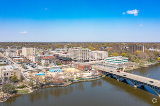 303 N Main St, Rockford, IL - VUE AÉRIENNE  vue de carte