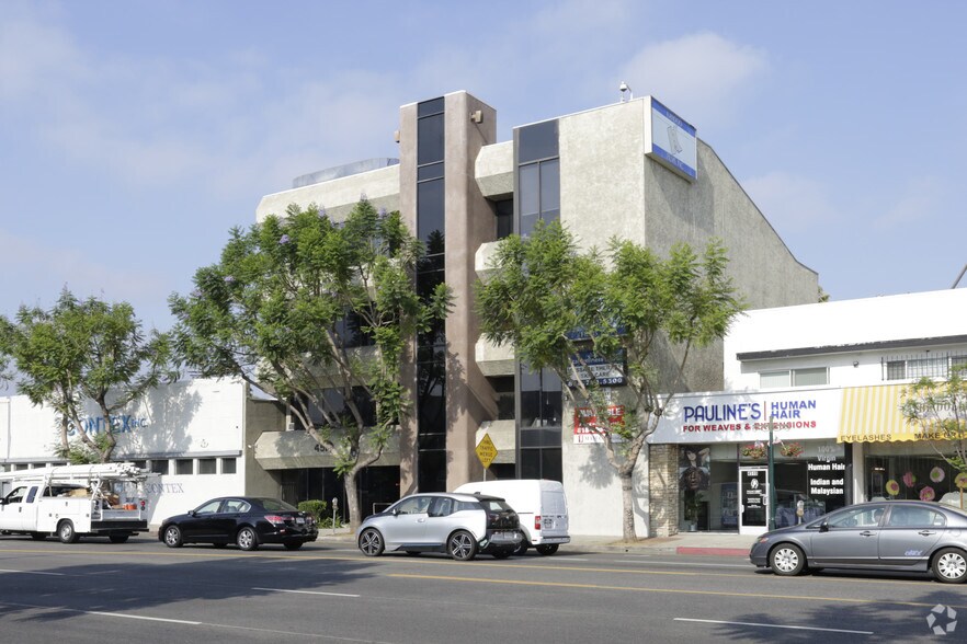 4515 Van Nuys Blvd, Sherman Oaks, CA à louer - Photo de l’immeuble – Image 3 sur 14