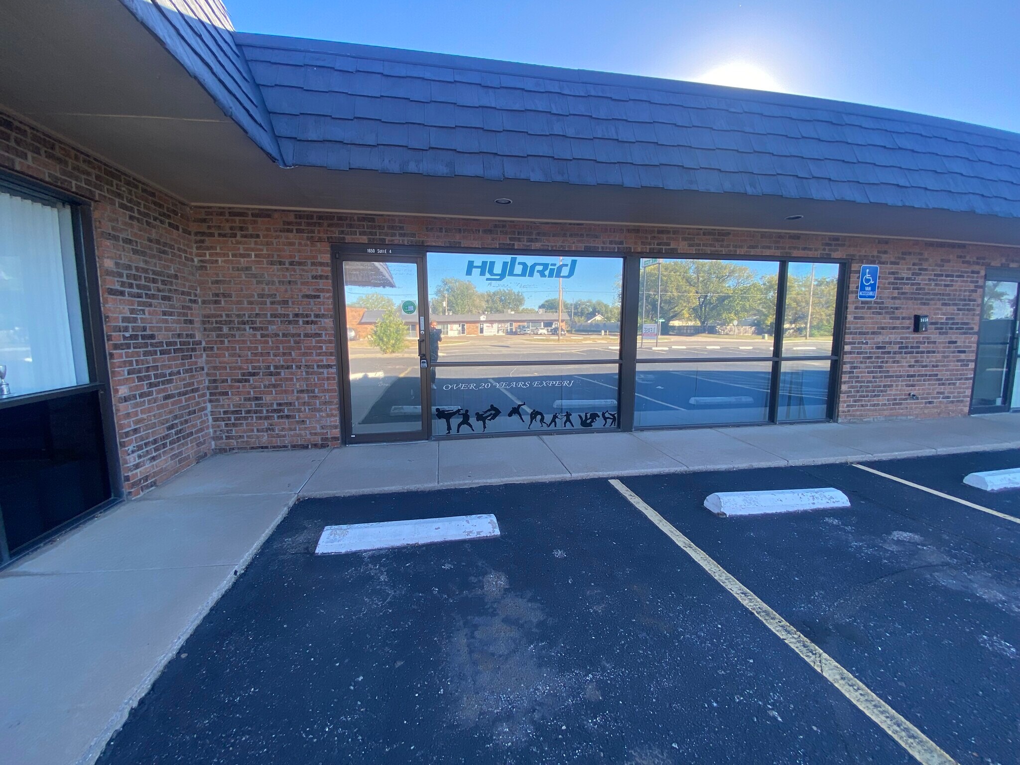 1650 S Meridian Ave, Wichita, KS à louer Photo de l’immeuble– Image 1 sur 9