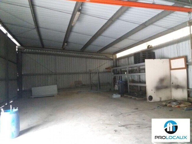 Plus de détails pour Industriel/Logistique à louer