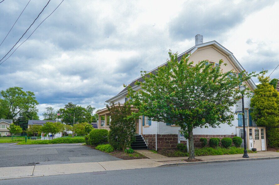 12-19 River Rd, Fair Lawn, NJ à vendre - Photo de l’immeuble – Image 3 sur 28