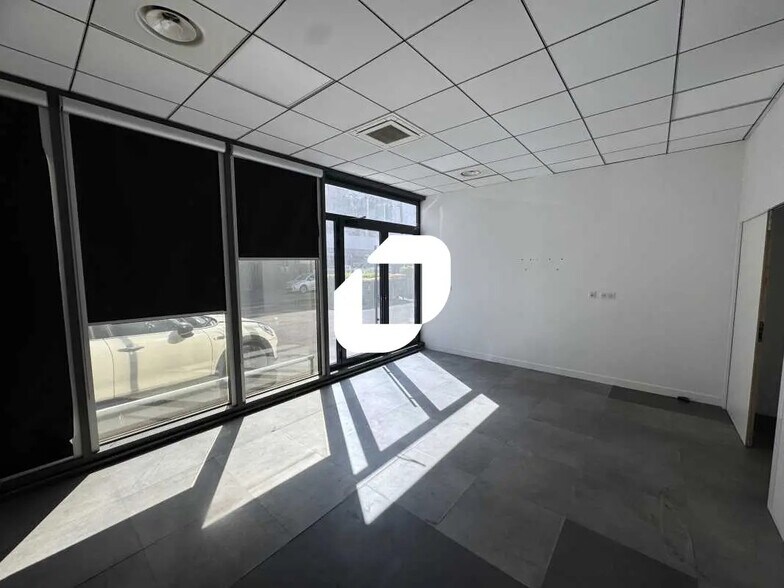 Bureau dans Gentilly à louer - Photo intérieure – Image 2 sur 8