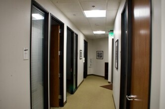 1501 Hughes Way, Long Beach, CA à louer Photo intérieure– Image 2 sur 25