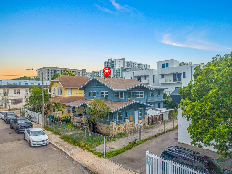 667 NW 1st St, Miami, FL à vendre - Photo de l’immeuble – Image 3 sur 19